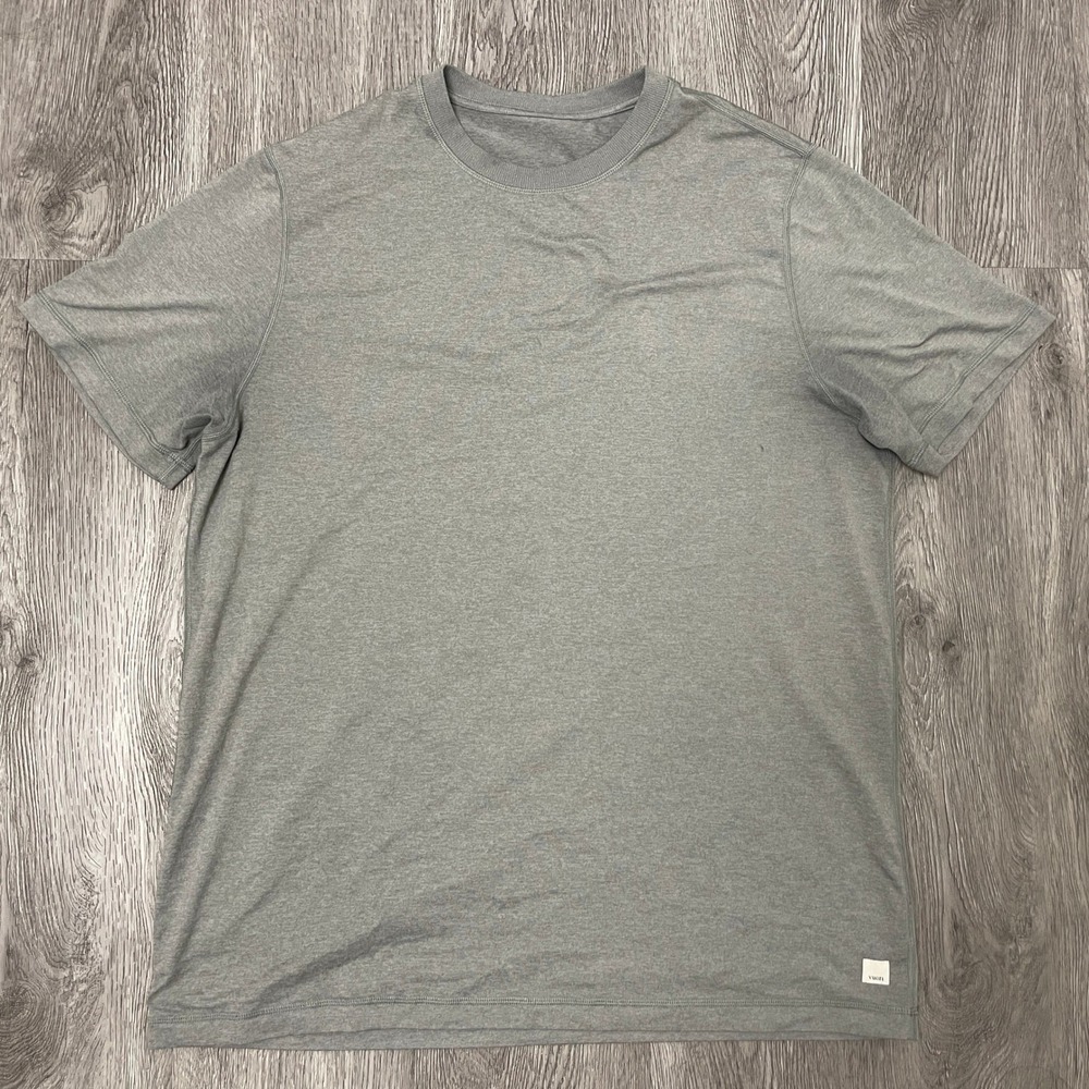 Vuori T-shirt Mens XL Grey Heather Ponto Performance Shirt Golf Tech V1057